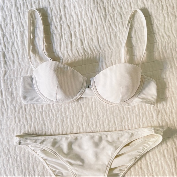 Onia Bikini Set Dalia Top Ashley Bottoms - Picture 7 of 12